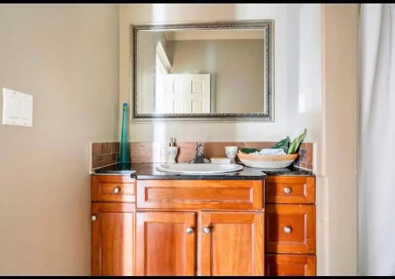 Royal Highland Livingroom Bedroom Suite Calgary 0*,  Canada