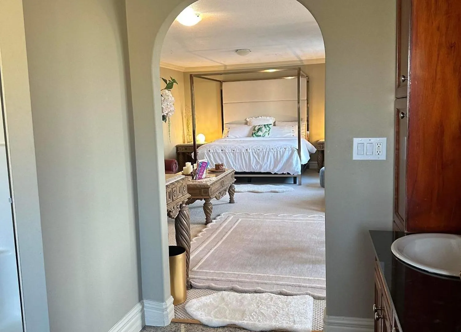Royal Highland Livingroom Bedroom Suite Calgary 0*,